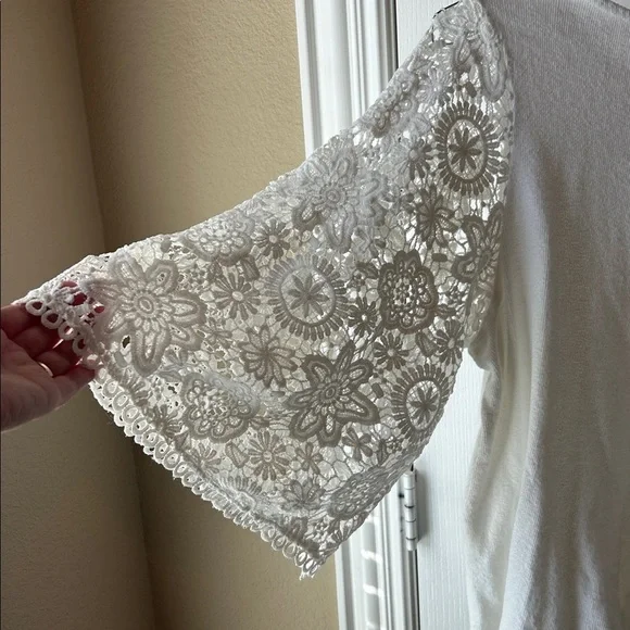 Very J Soft White Knit Top lace sleeves girly delicate date night event preppy - Picture 5 of 5